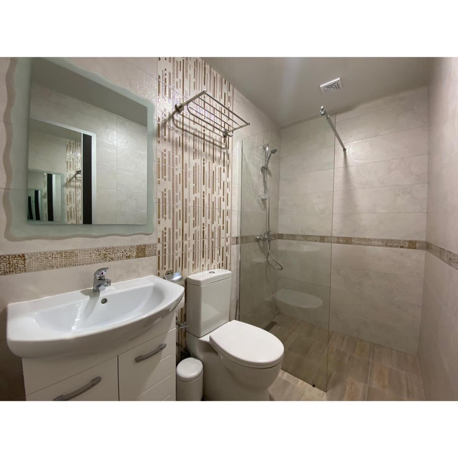 Comfort Guest Rooms Kazanlŭk Quarto foto